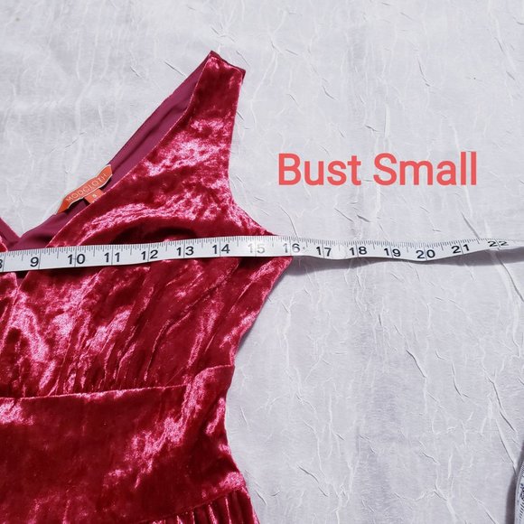 3/$30! Modcloth Splendorous Spree Pink Crushed Velvet Pleated Dress - Picture 7 of 12